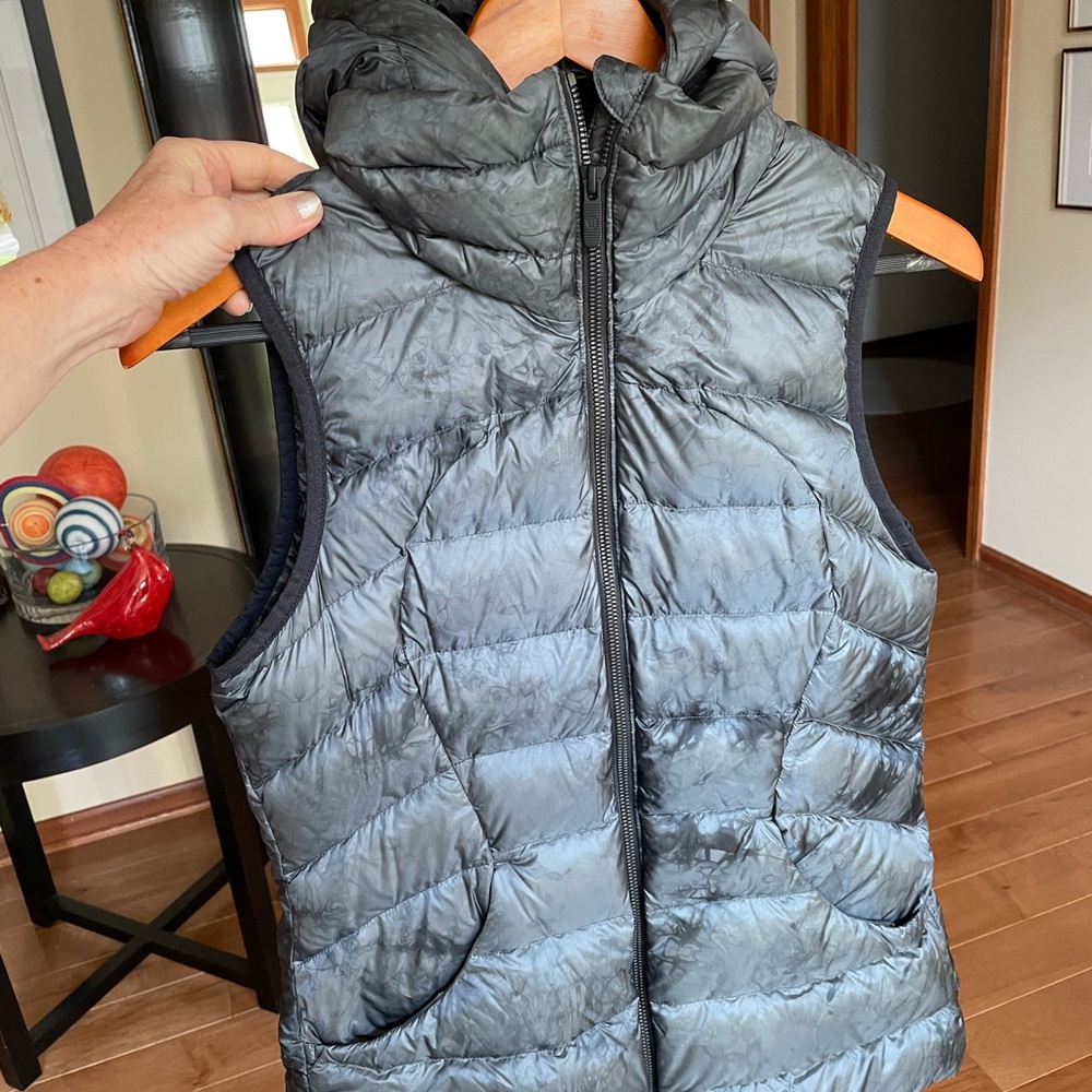 Lululemon down vest with hood.